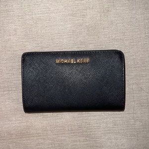 BRAND NEW michael kors wallet